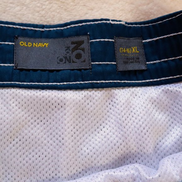 Old Navy Hawaiian Patchwork Style Board Shorts /Swim Trunks - Size 14-16 XL - Picture 4 of 4